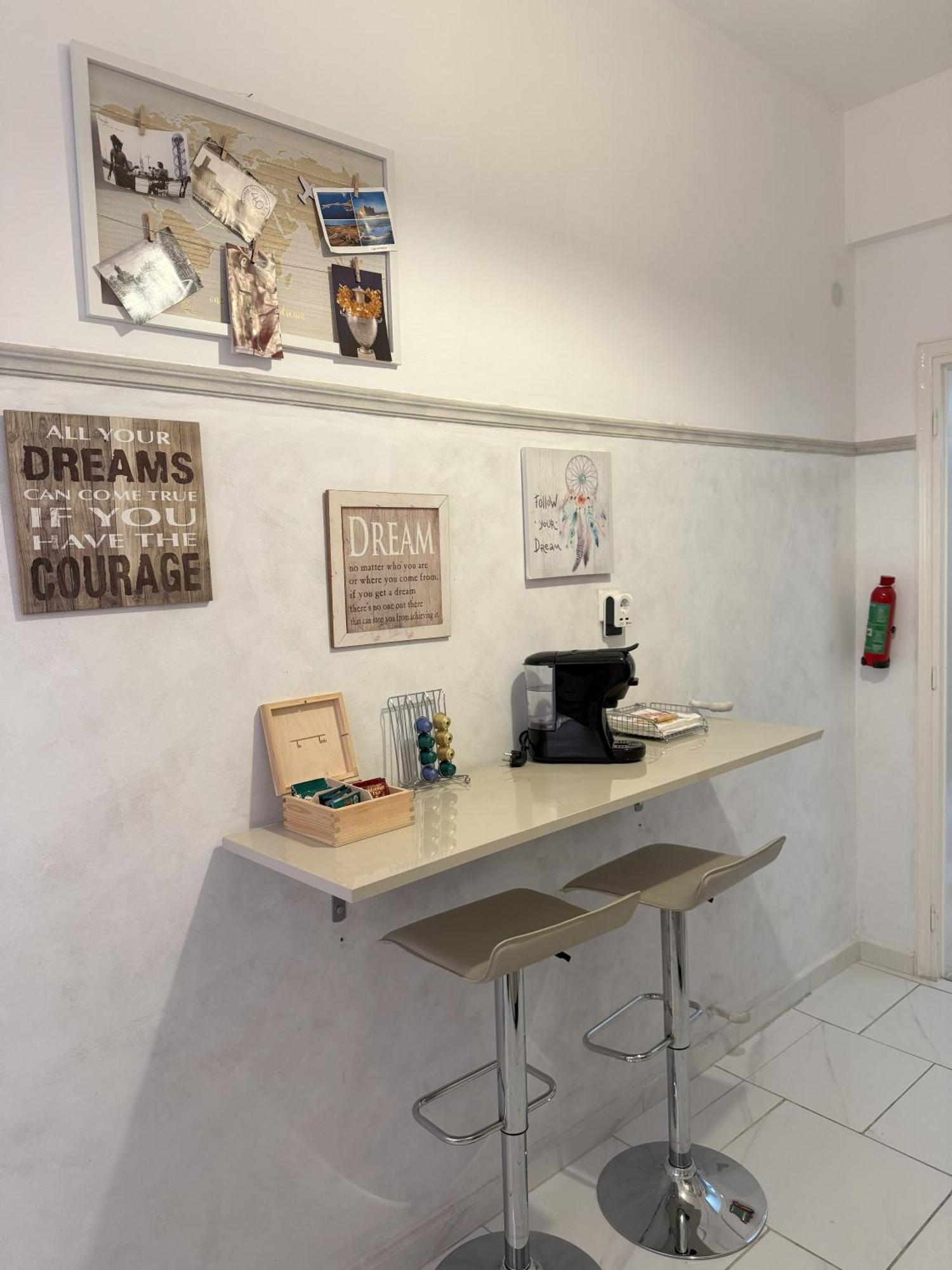 2 Bedrooms Apartment Center Of Athens 4 Min Subway Atenas Exterior foto